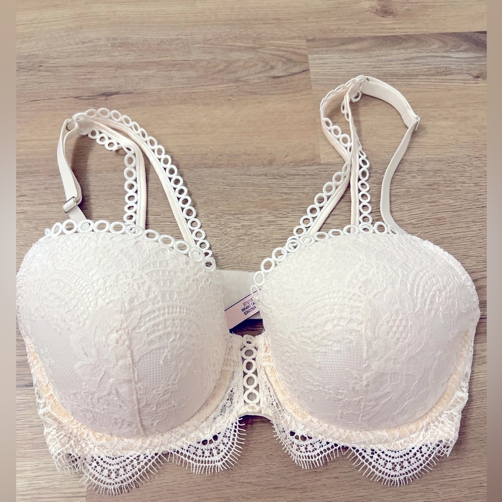 Victoria’s Secret Dream Angels Bra (32DD)